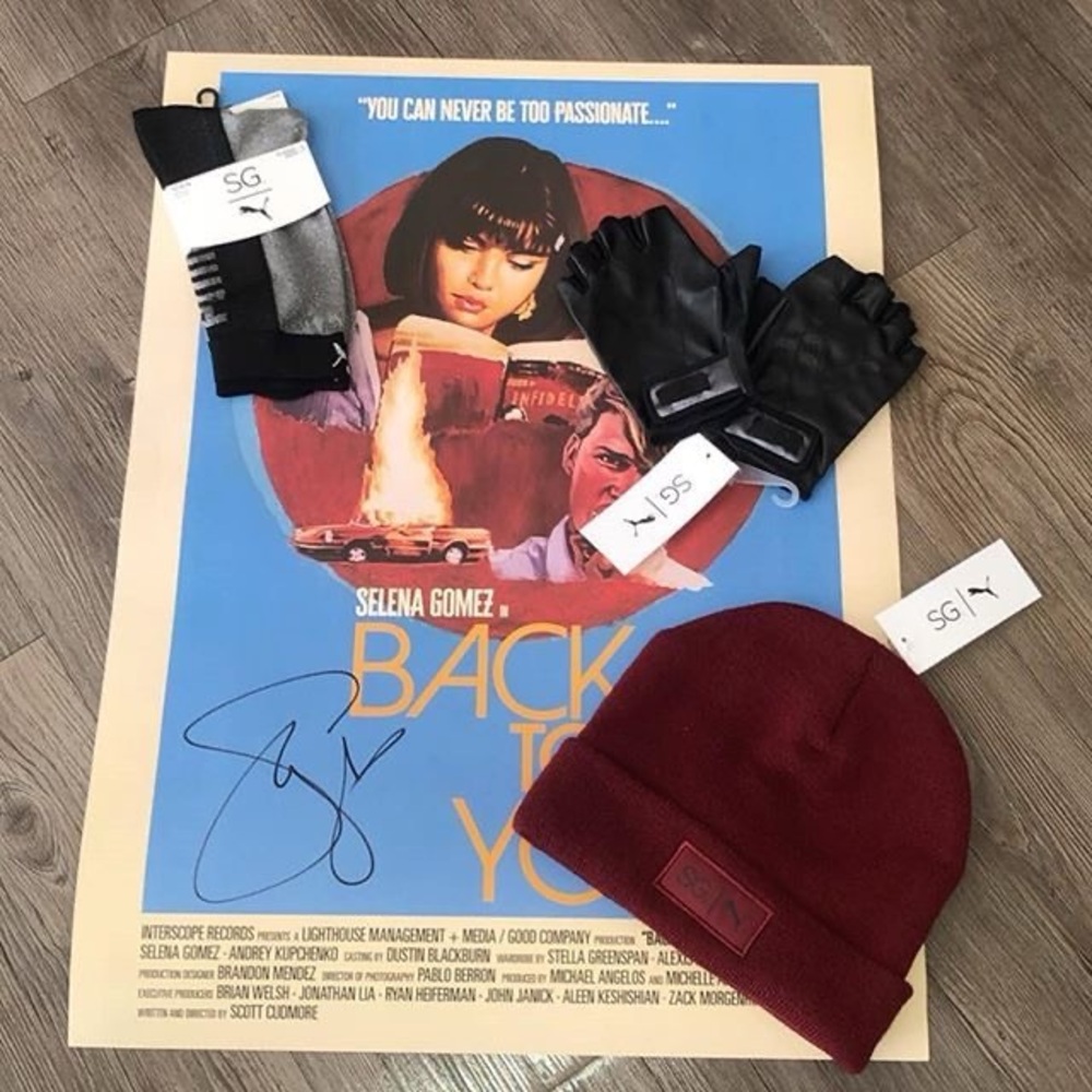 Biggest Selena Gomez signed ISO<3 will not be reselling.